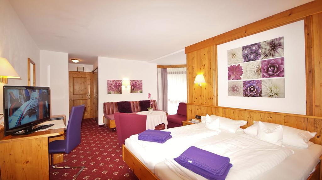 Hotel Schwarzenbergs Traube Glottertal Dış mekan fotoğraf