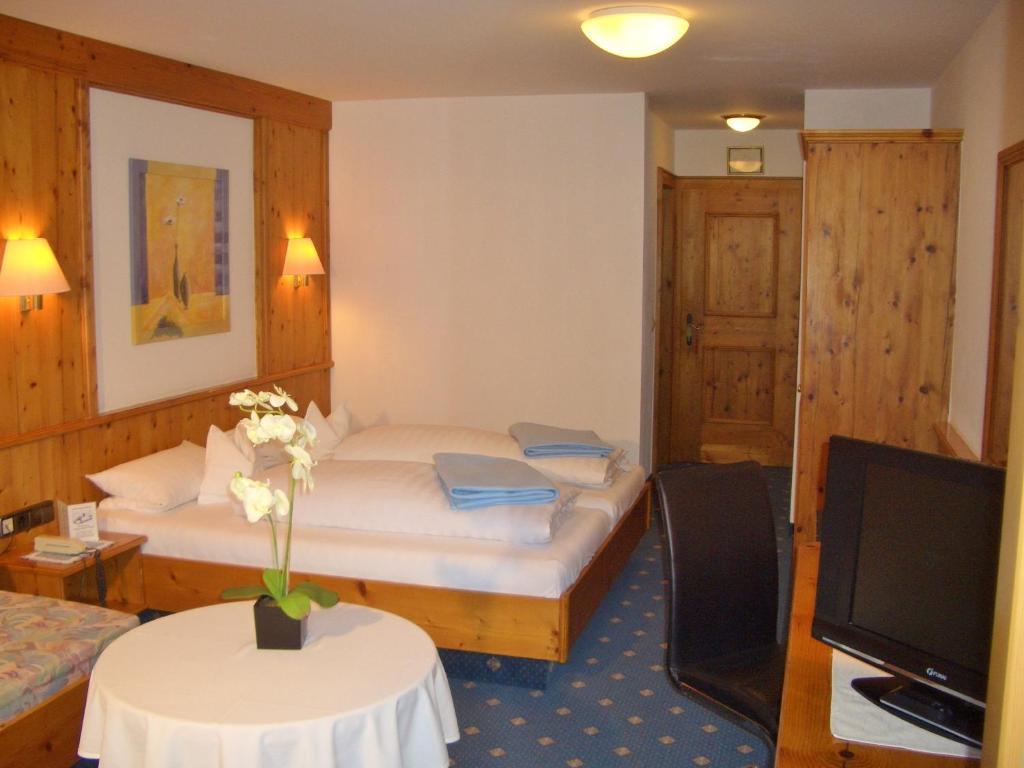 Hotel Schwarzenbergs Traube Glottertal Dış mekan fotoğraf